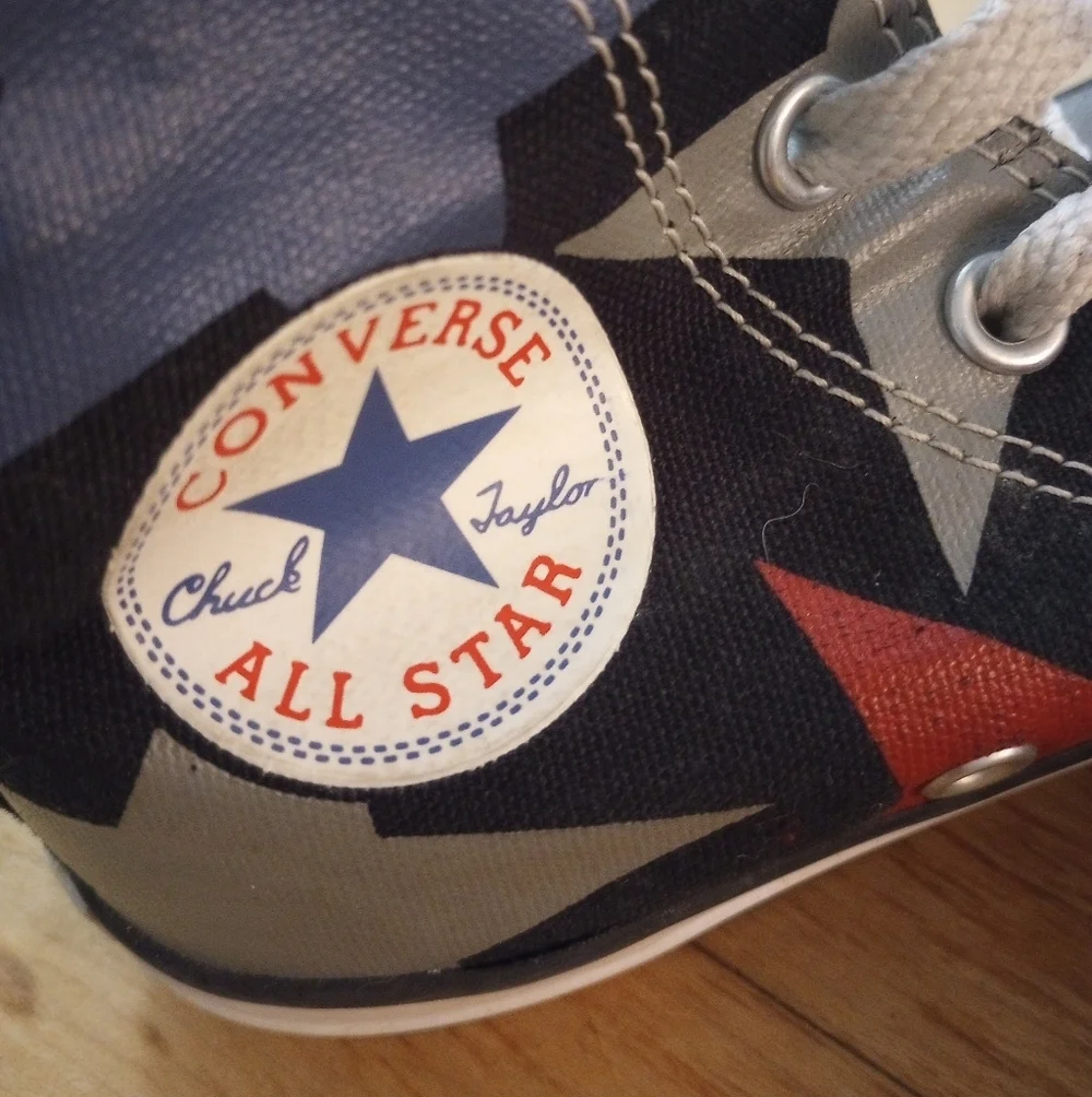 Converse All Star Chuck Taylor Stars High Top Sneakers Kids Size 13